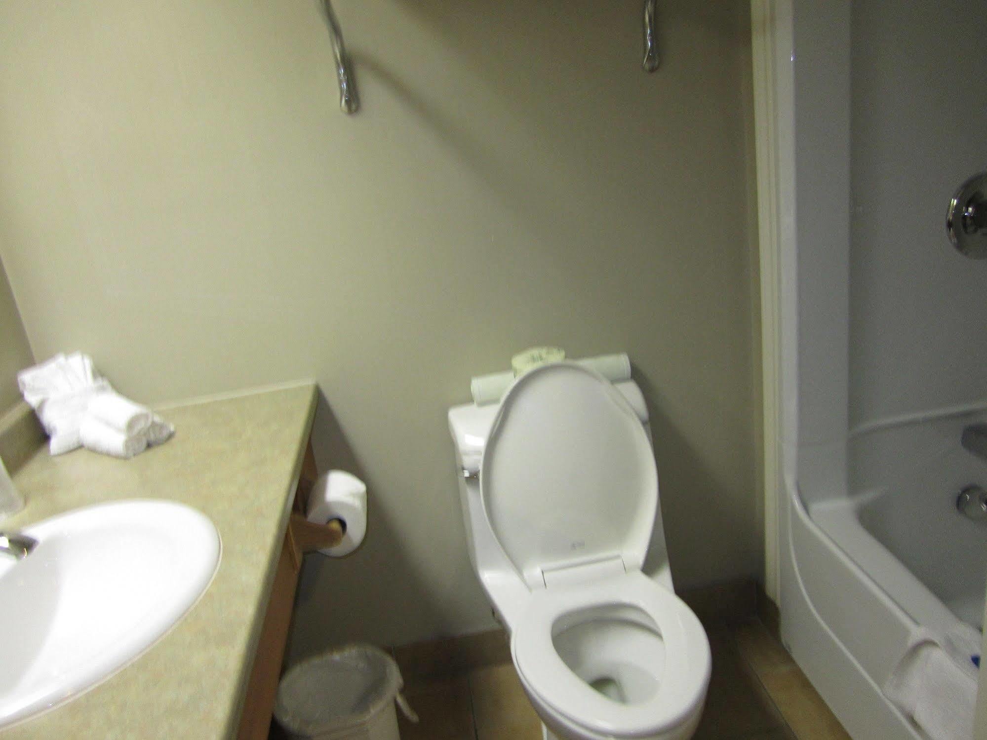 Auberge Bouctouche Inn & Suites Εξωτερικό φωτογραφία
