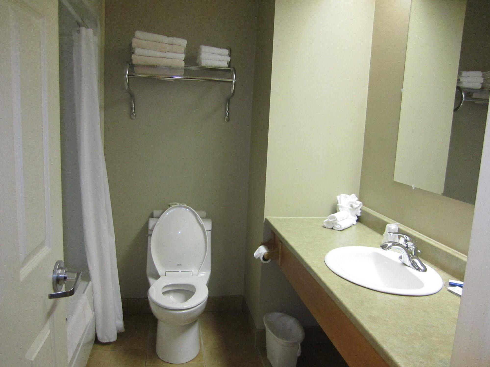 Auberge Bouctouche Inn & Suites Εξωτερικό φωτογραφία